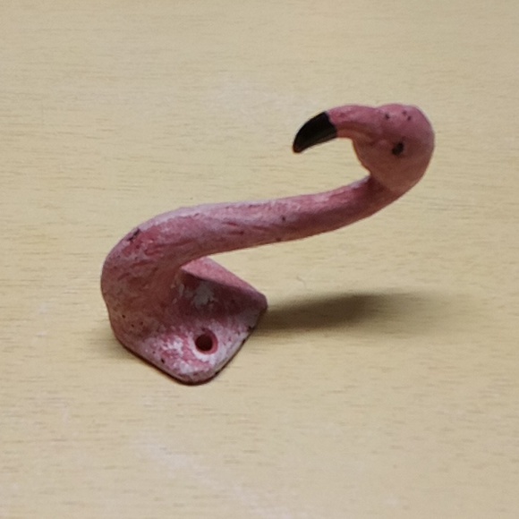 Flamingo Cast Iron Wall Hook - Picture 4 of 6
